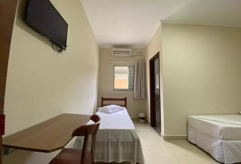 ペンション Graal Inn Queluz