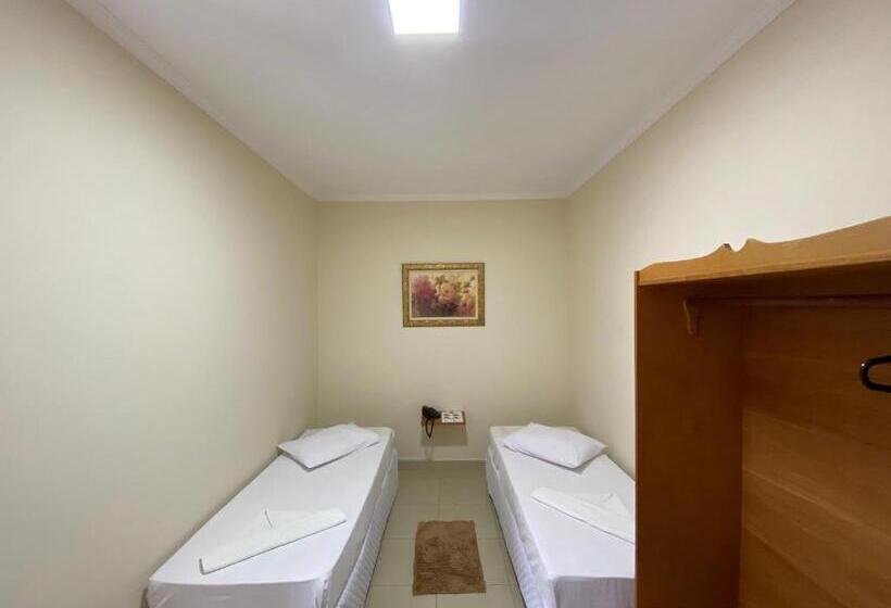 膳宿费 Graal Inn Queluz