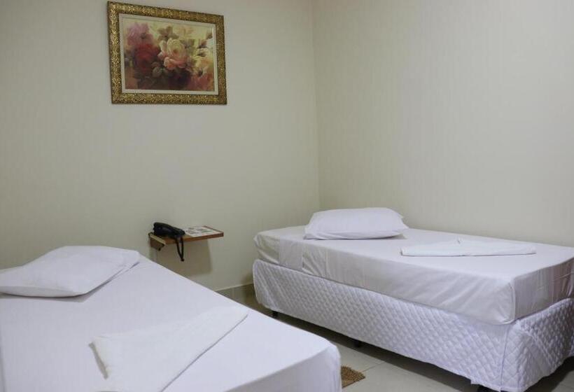 膳宿费 Graal Inn Queluz