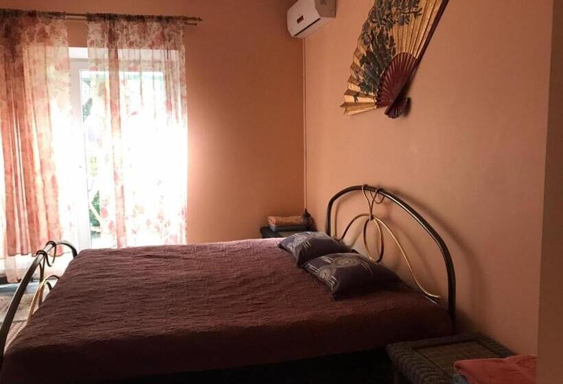 پانسیون Guest House Eco Home