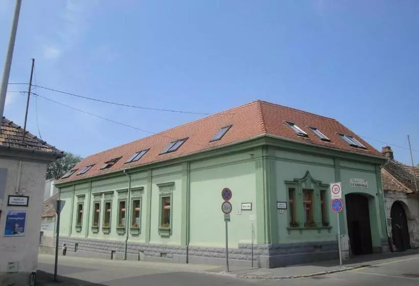 پانسیون Guest House Ringhofer Vendégház