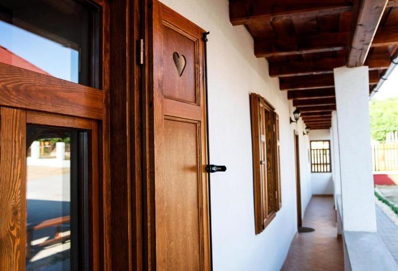 פנסיון Katica Vendégház