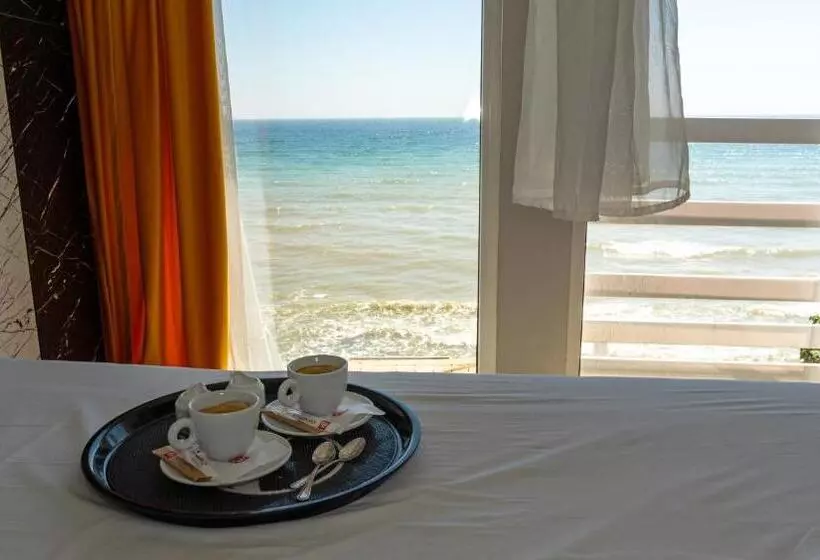 پانسیون Sea&sky Villa Costinesti