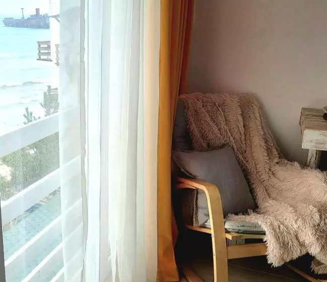 پانسیون Sea&sky Villa Costinesti