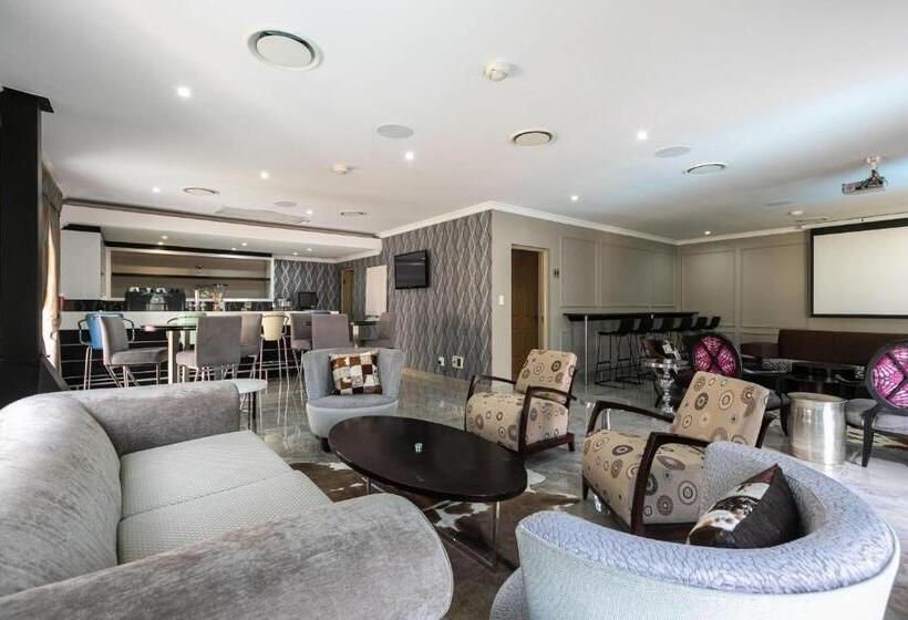 פנסיון The African Penguin Guesthouse