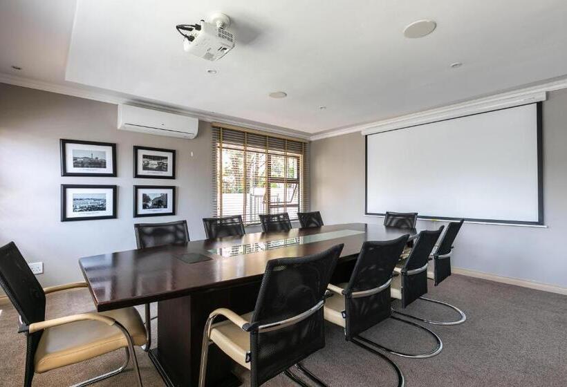 פנסיון The African Penguin Guesthouse