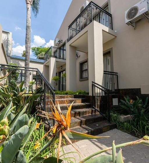 פנסיון The African Penguin Guesthouse