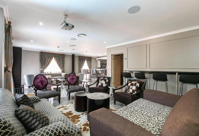 פנסיון The African Penguin Guesthouse