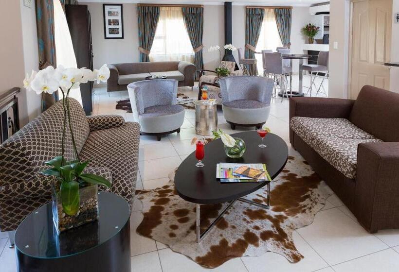 פנסיון The African Penguin Guesthouse