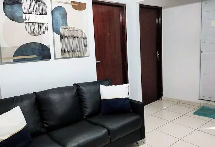 ペンション Vitoria Hostel