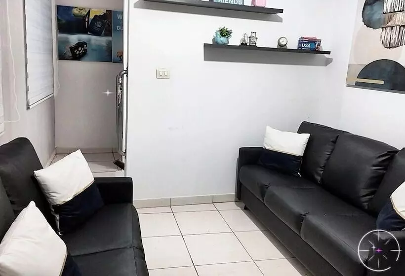 ペンション Vitoria Hostel