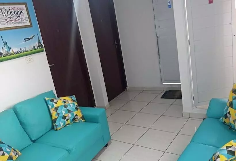 ペンション Vitoria Hostel