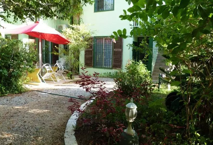 پانسیون Lodge Takini 4