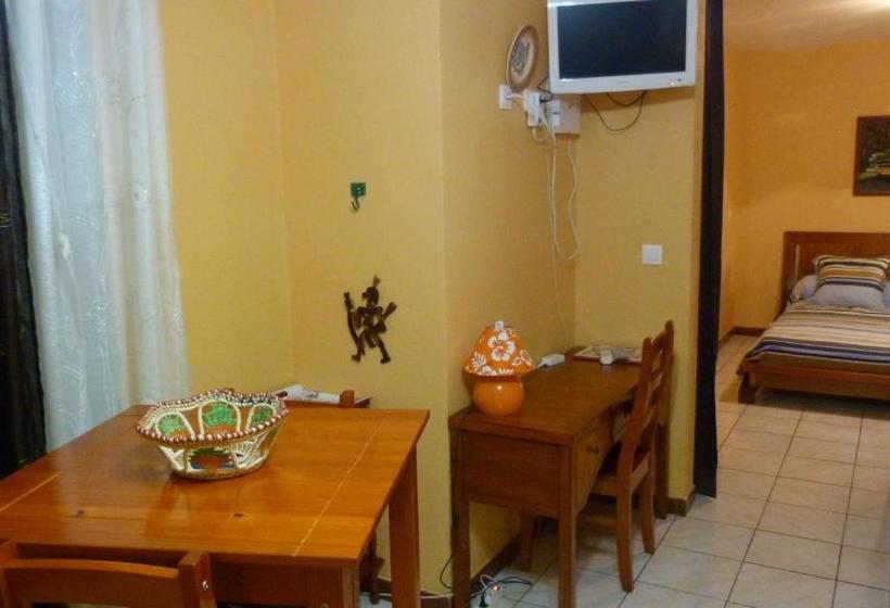 پانسیون Lodge Takini 4