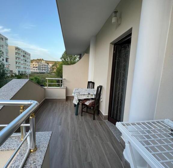 膳宿费 Red Rose Guest House