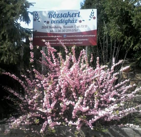 פנסיון Rózsakert Vendégház