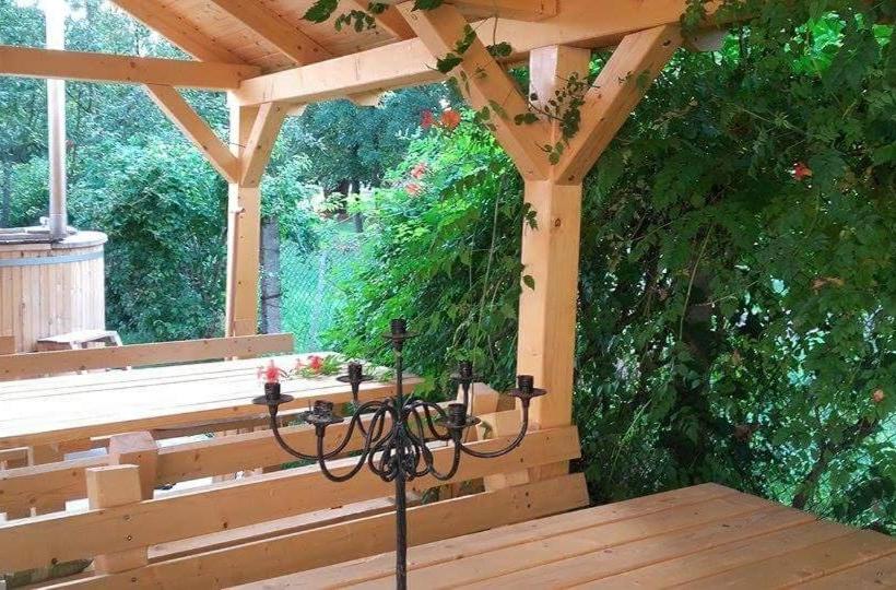 פנסיון Rózsakert Vendégház