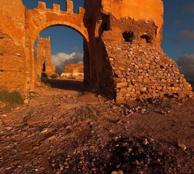 Пансион Tifawin Home And Garden