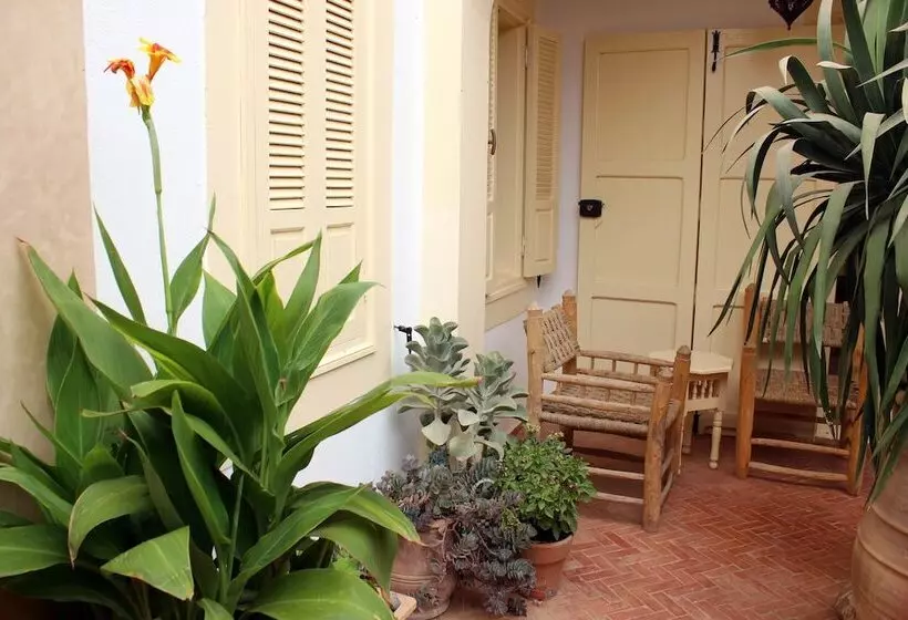 Majatalo Tifawin Home And Garden