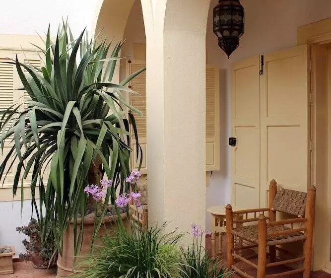 Majatalo Tifawin Home And Garden