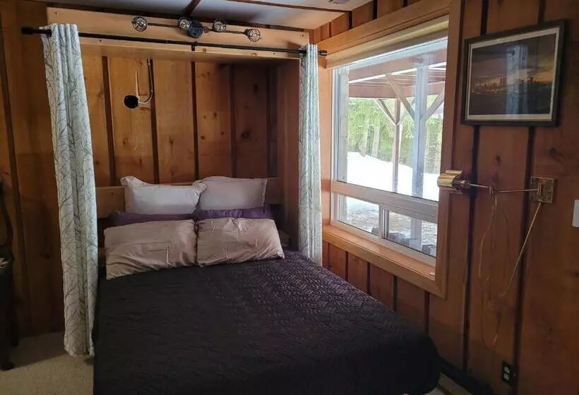 Majatalo Bowering Lodge