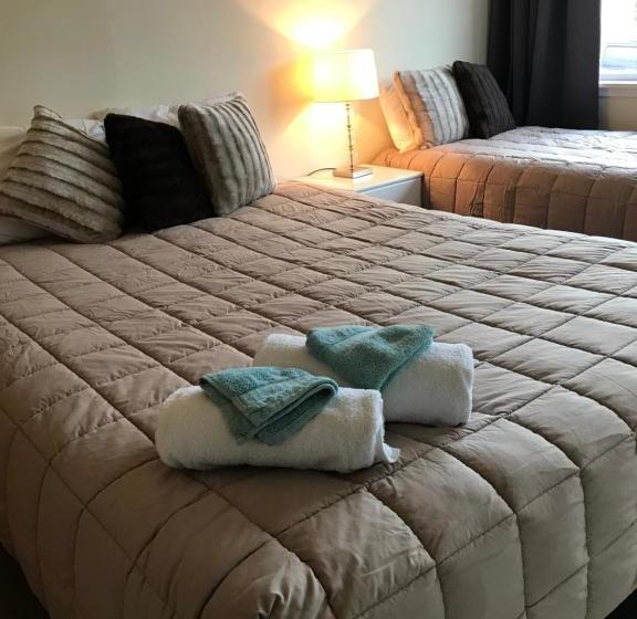 פנסיון Close To Picton Town