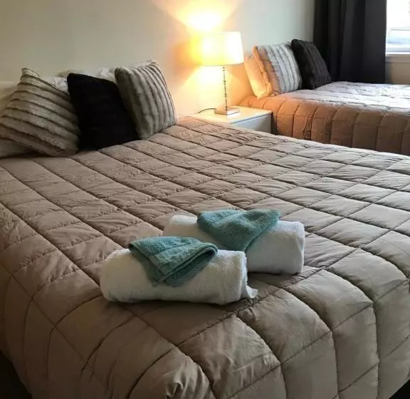 Majatalo Close To Picton Town