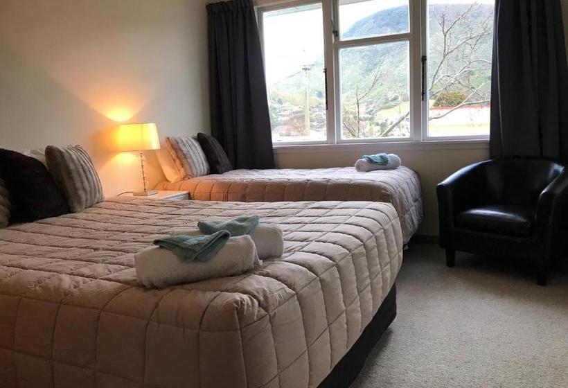 פנסיון Close To Picton Town