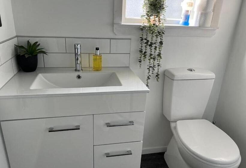 פנסיון Close To Picton Town