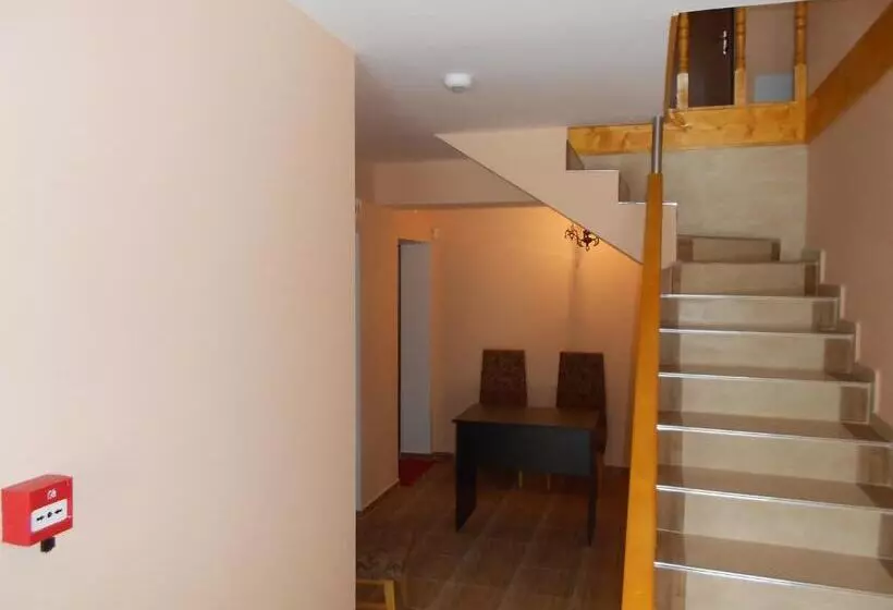 Majatalo Guest House Tsenovi