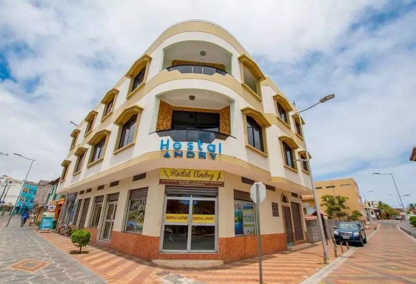 ペンション Hostal Andry