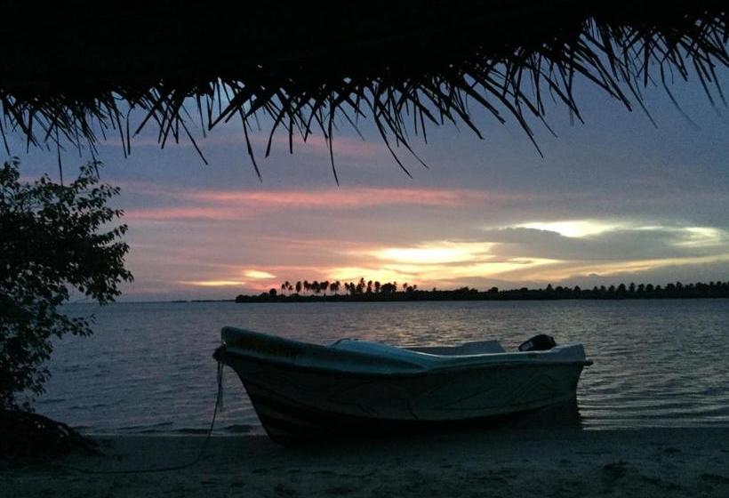 Пансион Ruuk Village