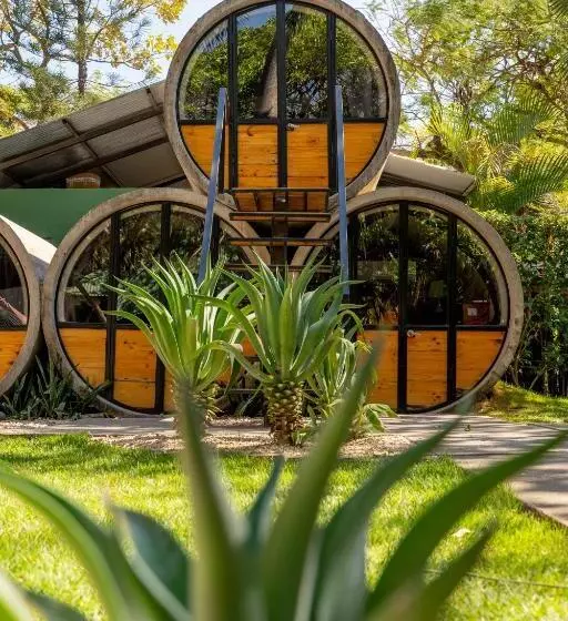 Retkeilymaja Pipe House Playa Grande