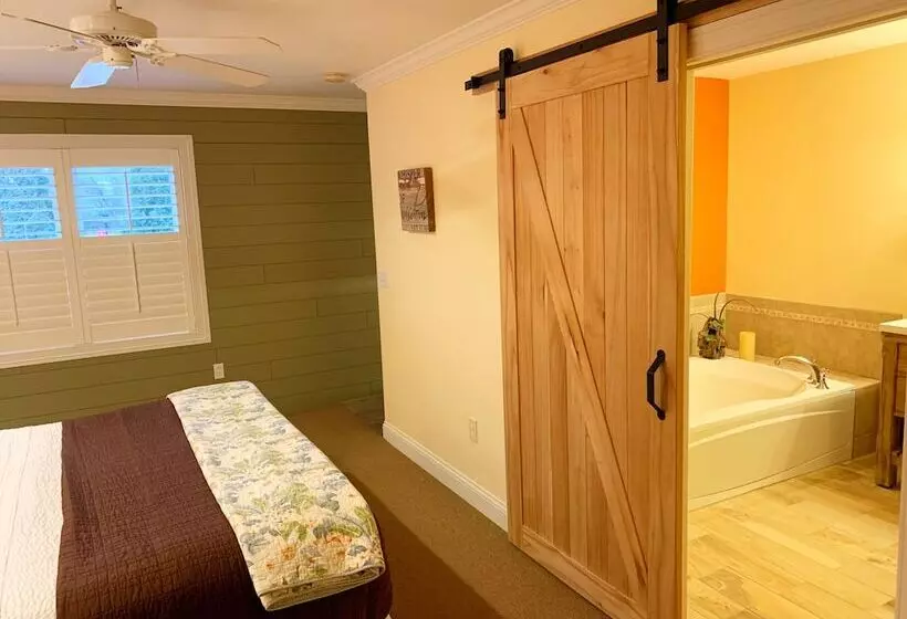 ユースホステル Seven Oaks Bed & Breakfast