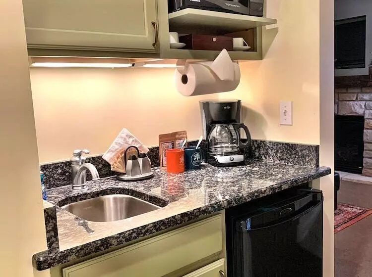 ユースホステル Seven Oaks Bed & Breakfast