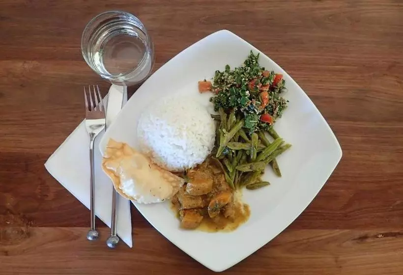 Hotelli Amuura Beach