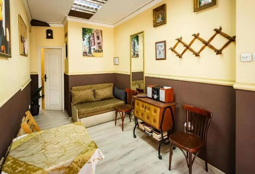 پانسیون Residence Art Guest House