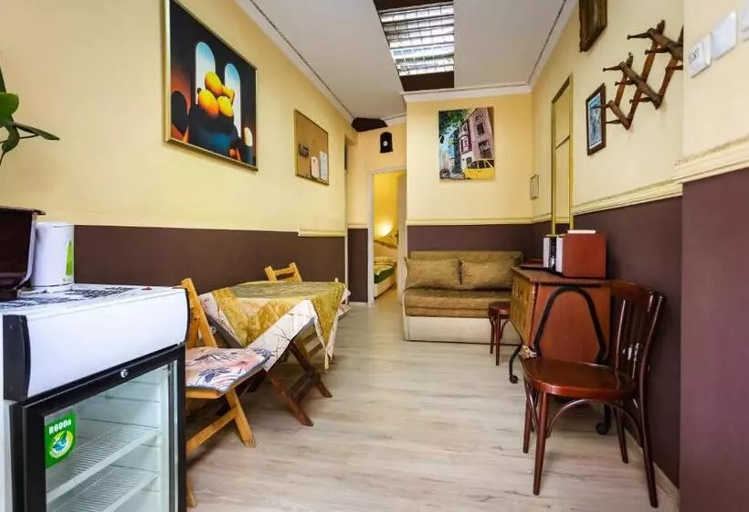 پانسیون Residence Art Guest House