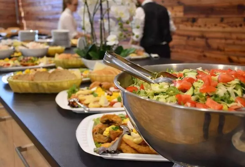 ペンション Volcz Családi Birtok