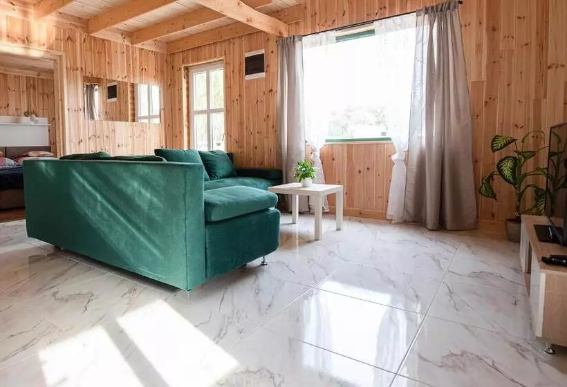 ペンション Volcz Családi Birtok