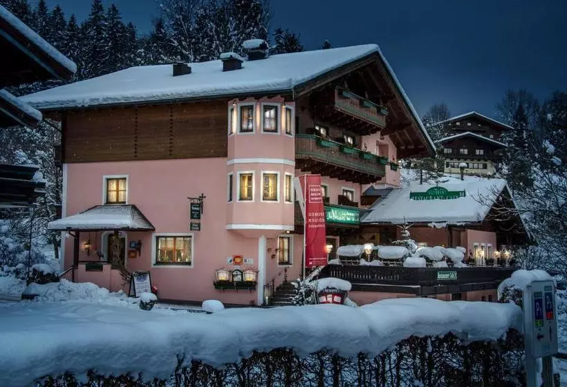 ユースホステル Landgasthof Neuwirt