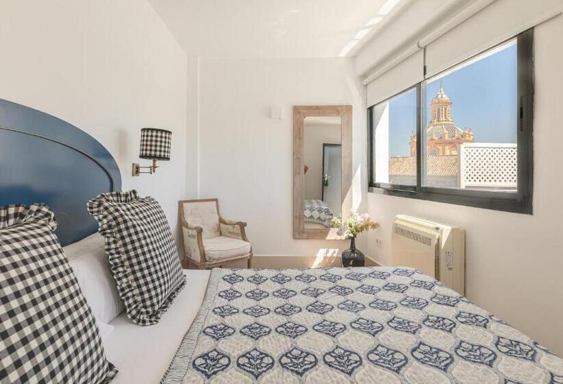 هتل Nüa Cicerone