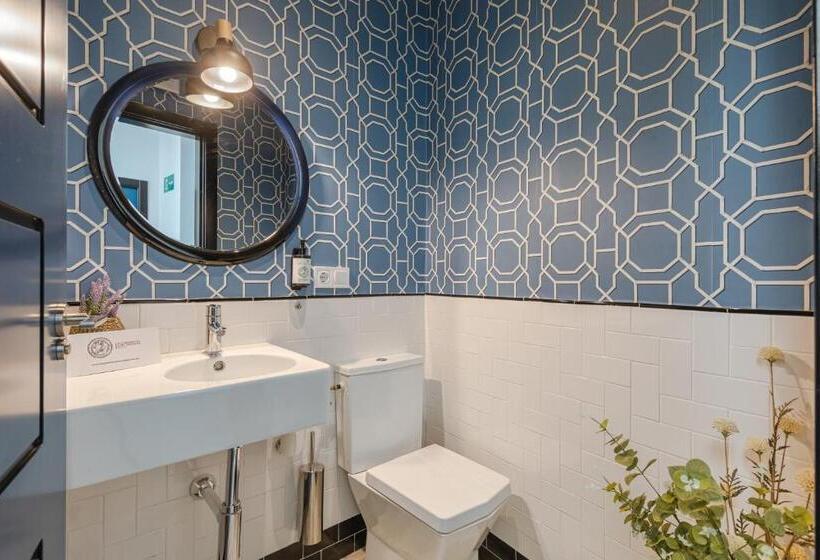 هتل Nüa Cicerone