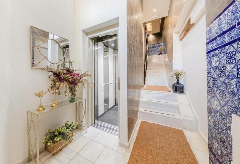 هتل Nüa Cicerone