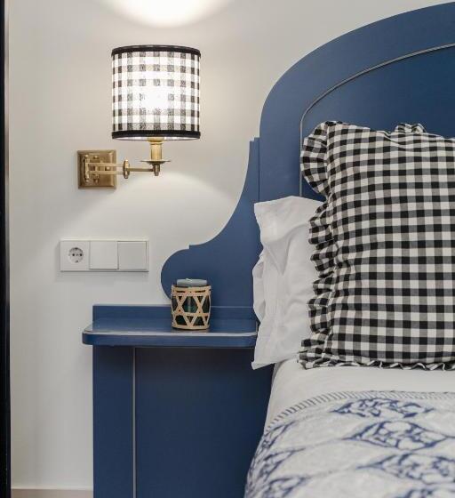 هتل Nüa Cicerone