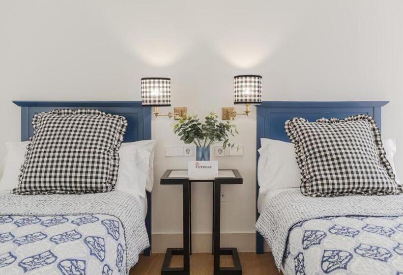 هتل Nüa Cicerone