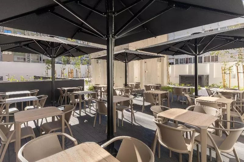 هتل Holiday Inn Express   Lisbon   Plaza Saldanha, An Ihg