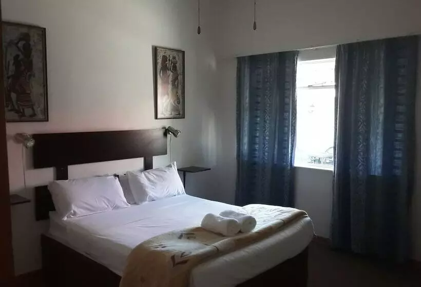 Majatalo Boer And Brit Self Catering Guest House