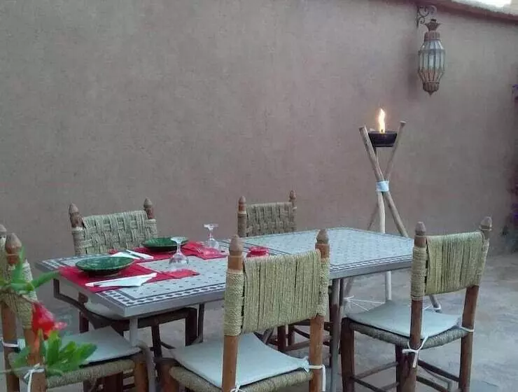 پانسیون Dar Pienatcha