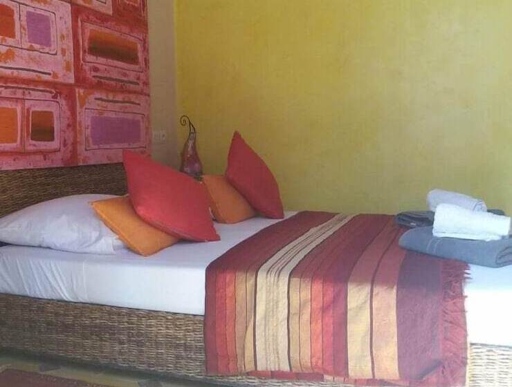 پانسیون Dar Pienatcha